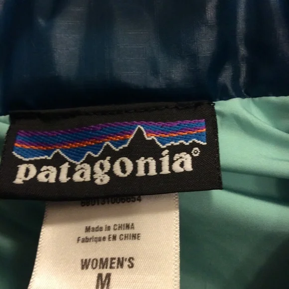 Patagonia W's Medium 3/4 Length puffer Coat - Teal - Picture 6 of 6